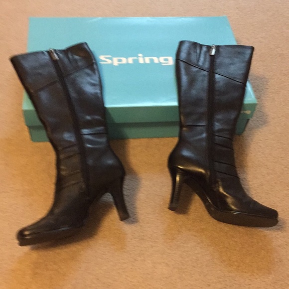 Spring brand black boots. Size 36. - Picture 2 of 7